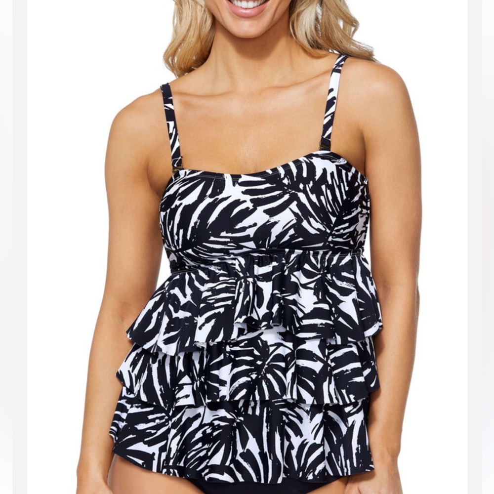 NWT Island Escape Black and White Ruffled tankini